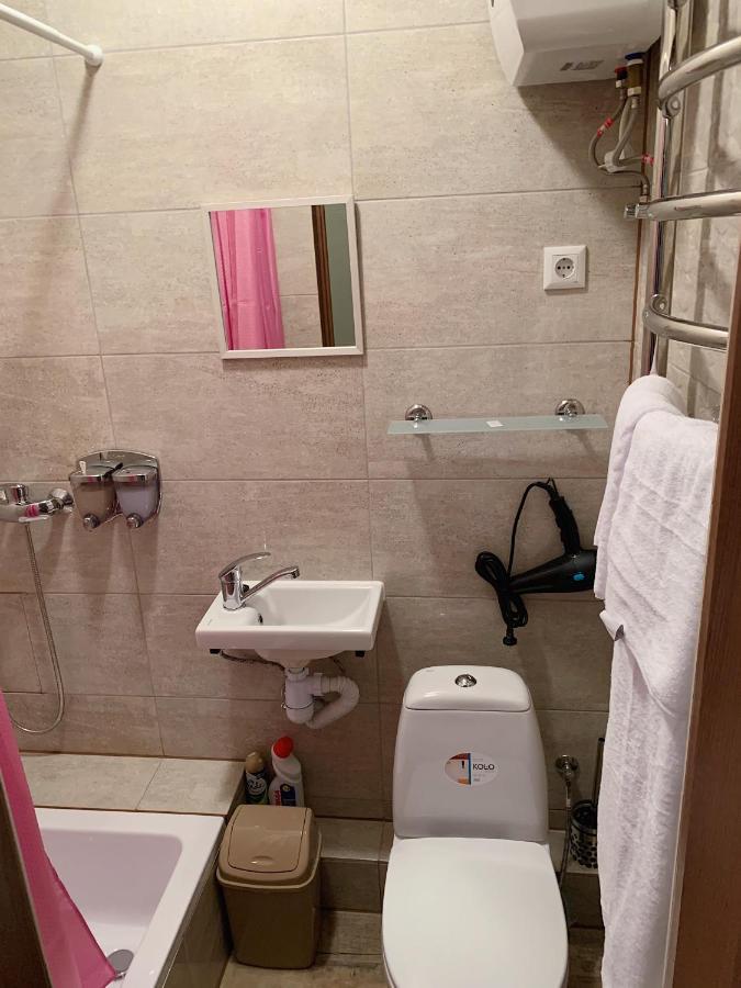 Апартаменти-Студія На Герцена Tsjernivsi Buitenkant foto